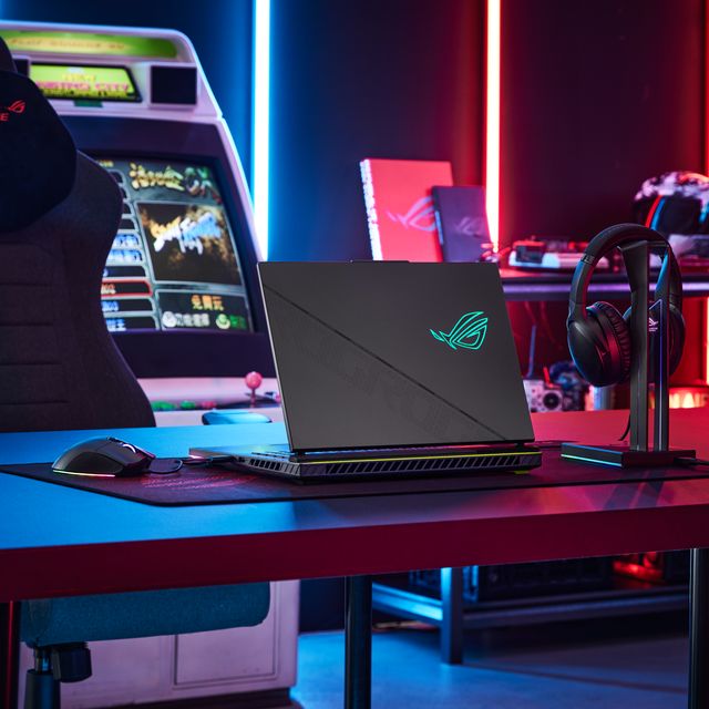 A Strix G 18 Laptop Set up in a Pro Gamer Room